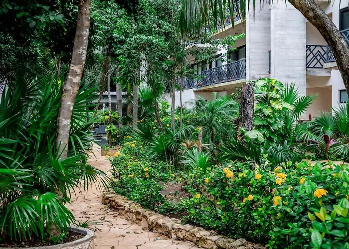 Retreat Pool Gym & Great Location Apartment Tulum